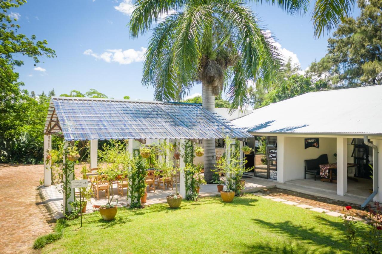 Francines Venue Pty Ltd Bed & Breakfast Hoedspruit Exterior foto